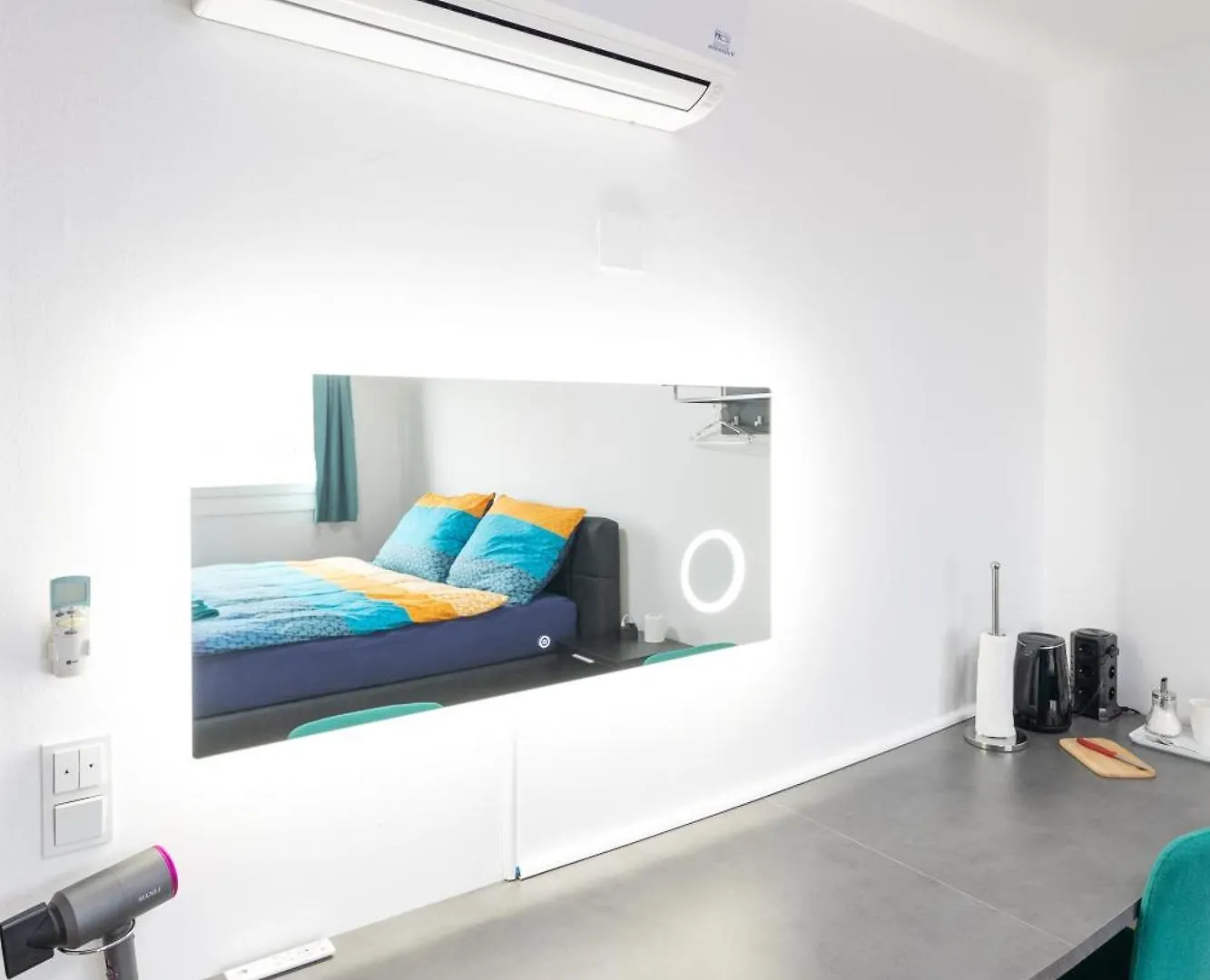 Homestay Private Room With Ac- Microwave, Personal Fridge & Metro Access - 7 Min To Center Vienna