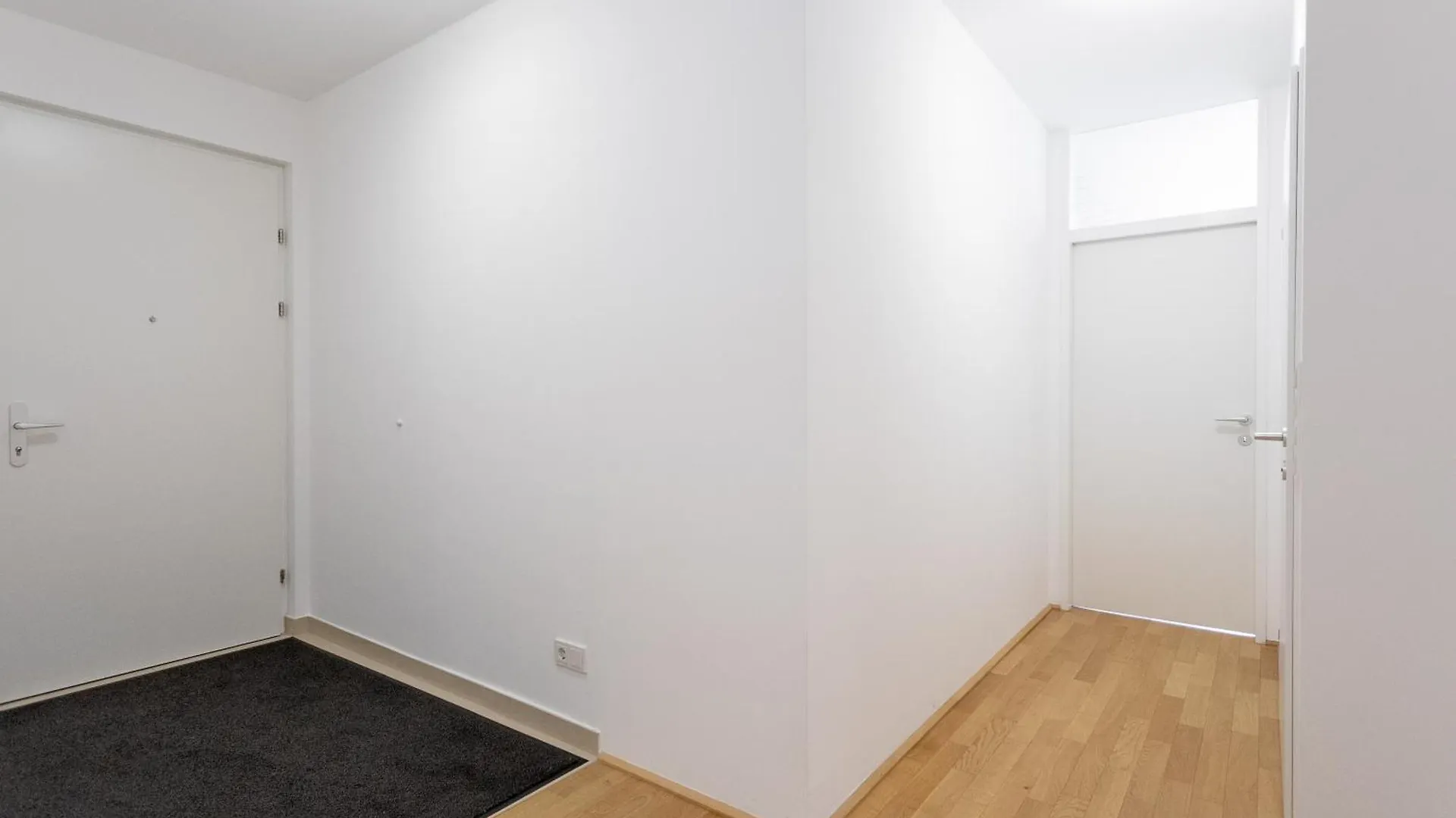 Private Room With Ac- Microwave, Personal Fridge & Metro Access - 7 Min To Center Vienna Homestay